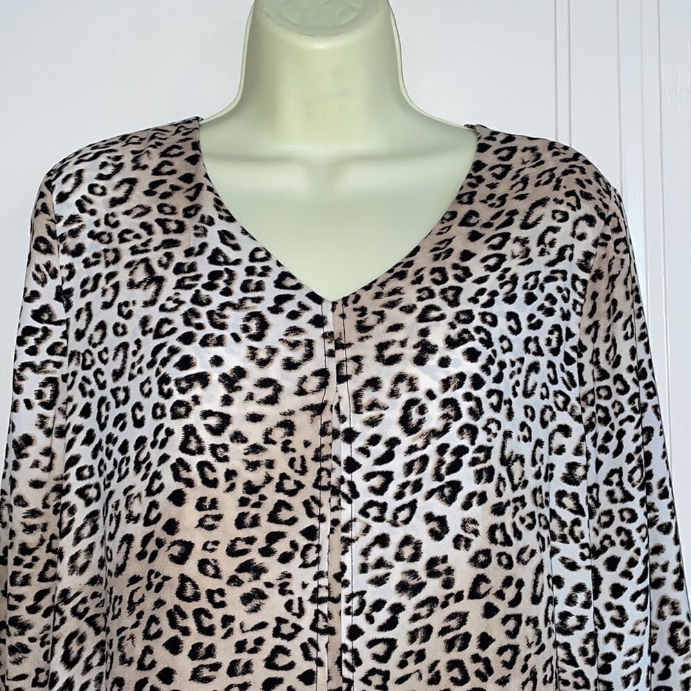 Chico’s leopard print split front double layer th… - image 2